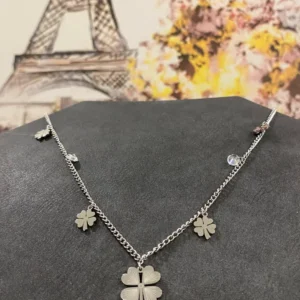 Gümüş Renk Dört Yapraklı Yonca Tasarım Çelik Kolye 40 cm