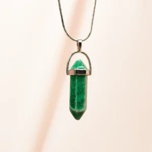 Yeşim Doğal Taşı Zincirli El Yapımı Tasarımlı Kolye Uç: 3,5 cm Zincir: 20 cm Kutulu