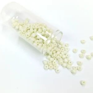 Dökme Cam Kum Boncuk Büyük Boy (6/0) 4 mm - 20 Gram - Krem - BNC071