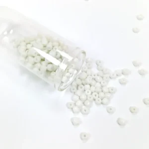 Dökme Cam Kum Boncuk Büyük Boy (6/0) 4 mm - 20 Gram - Beyaz - BNC075