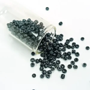 Dökme Cam Kum Boncuk Büyük Boy (6/0) 4 mm - 60 Gram - Siyah - BNC120